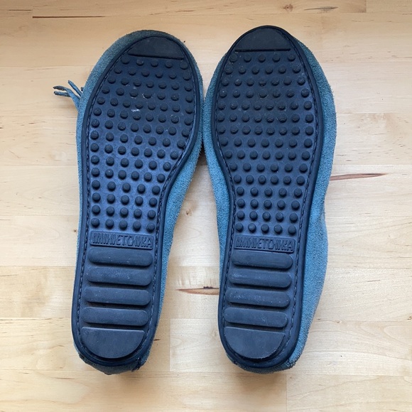 Minnetonka gray-blue suede moccasins - size 6.5 - Picture 10 of 11